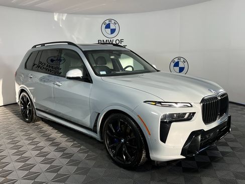 Certified 2024 BMW X7 xDrive40i w/ M Sport Package image 1