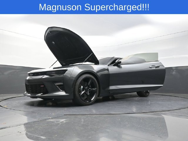 Used 2017 Chevrolet Camaro SS RWD image 39