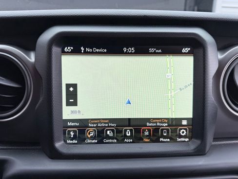 Used 2023 Jeep Gladiator Willys image 17