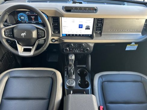 New 2026 Ford Bronco Big Bend w/ Black Diamond Package AWD/4WD image 9