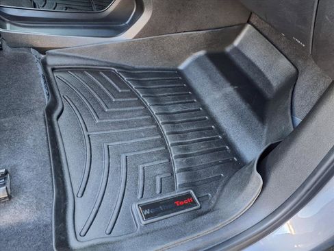 Used 2023 Chevrolet Bolt EUV LT w/ Driver Confidence Package image 22