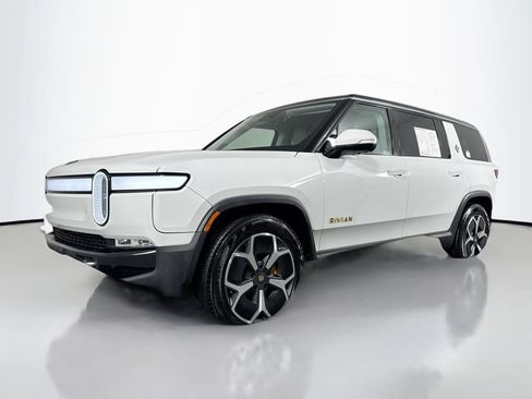 Used 2024 Rivian R1S Adventure AWD/4WD image 52