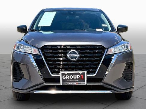 Used 2023 Nissan Kicks S FWD image 4