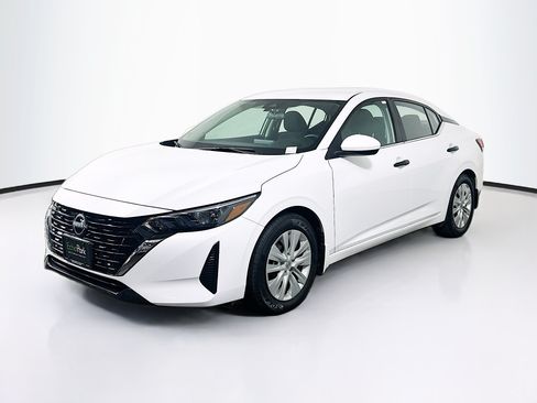 Used 2024 Nissan Sentra S FWD image 3