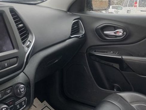 Used 2023 Jeep Cherokee Altitude Lux image 19