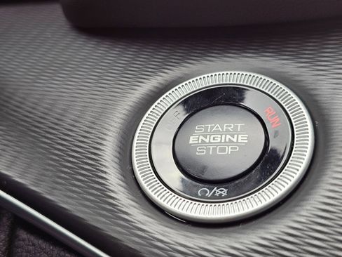 New 2025 Jeep Grand Cherokee L Altitude image 15