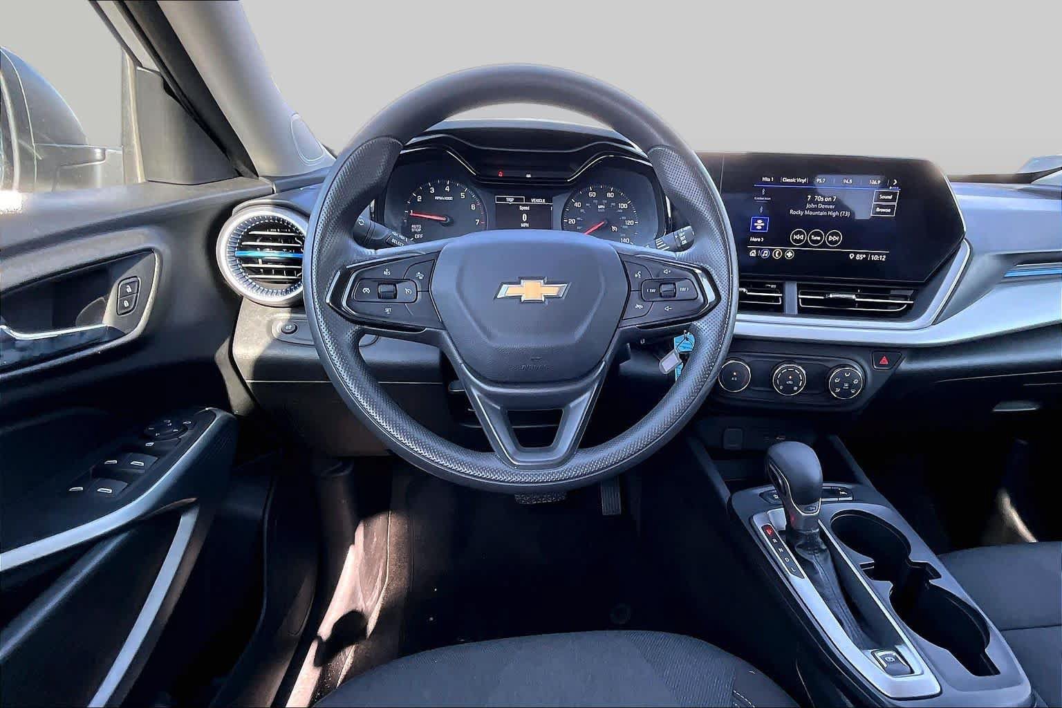 Used 2025 Chevrolet Trax LS FWD image 6