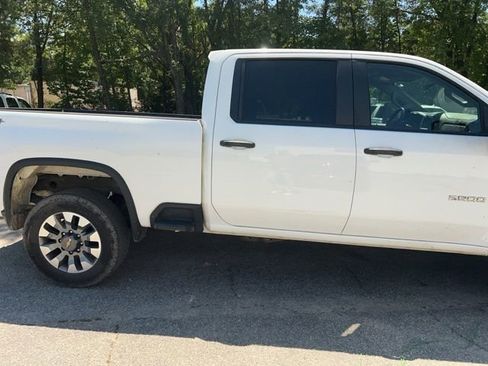 Used 2022 Chevrolet Silverado 2500 Custom w/ Gooseneck/5TH Wheel Package AWD/4WD image 3