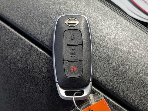 Used 2024 Nissan Rogue S AWD/4WD image 30