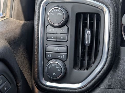 Used 2021 Chevrolet Silverado 1500 LT w/ Z71 Off-Road Package AWD/4WD image 29