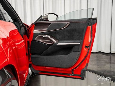 Used 2025 Ferrari Purosangue AWD/4WD image 24