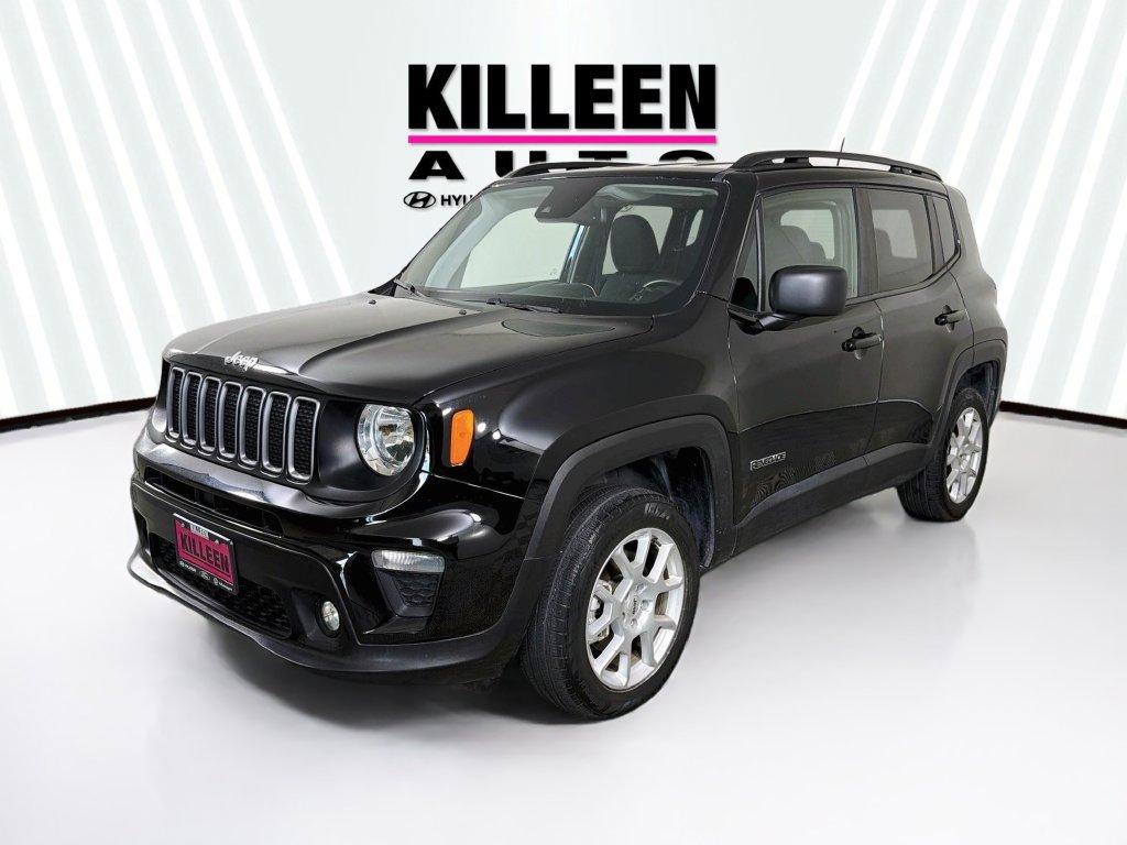 Used 2023 Jeep Renegade Latitude w/ Premium Group AWD/4WD image 3