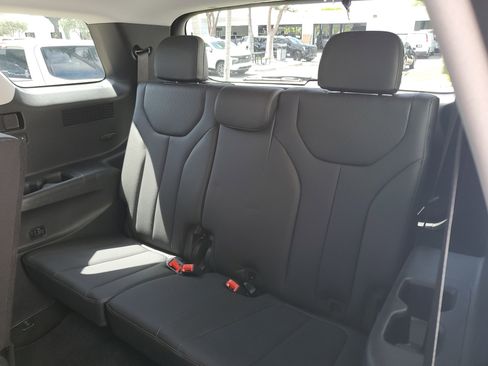 Used 2021 Hyundai Palisade SEL w/ Cargo Package FWD image 12