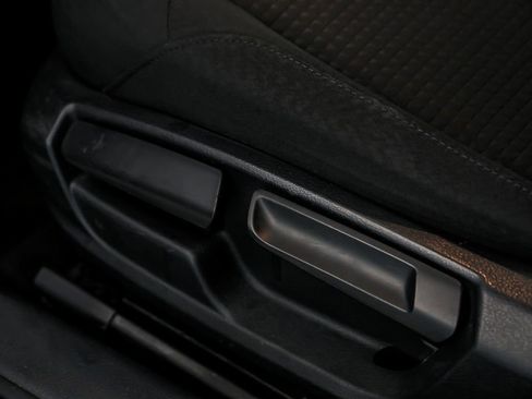 Used 2016 Volkswagen Jetta SE FWD image 16