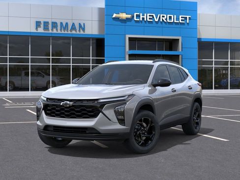 New 2026 Chevrolet Trax LT w/ Driver Confidence Package FWD image 7