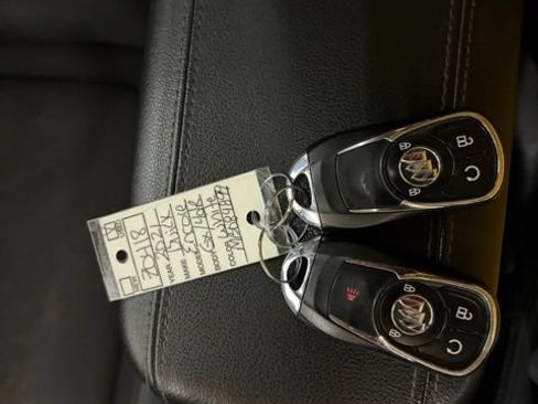 Used 2021 Buick Encore GX Select w/ Experience Buick Package FWD image 47