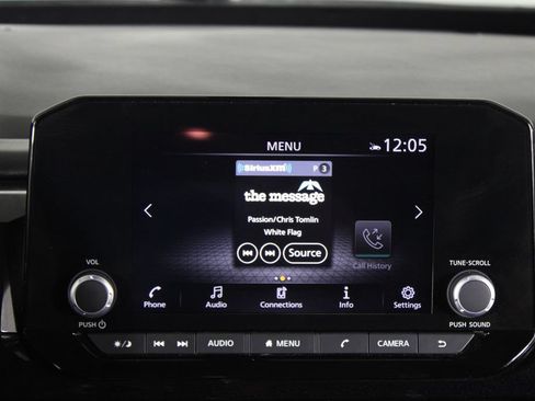 Certified 2025 Nissan Pathfinder SV AWD/4WD image 9