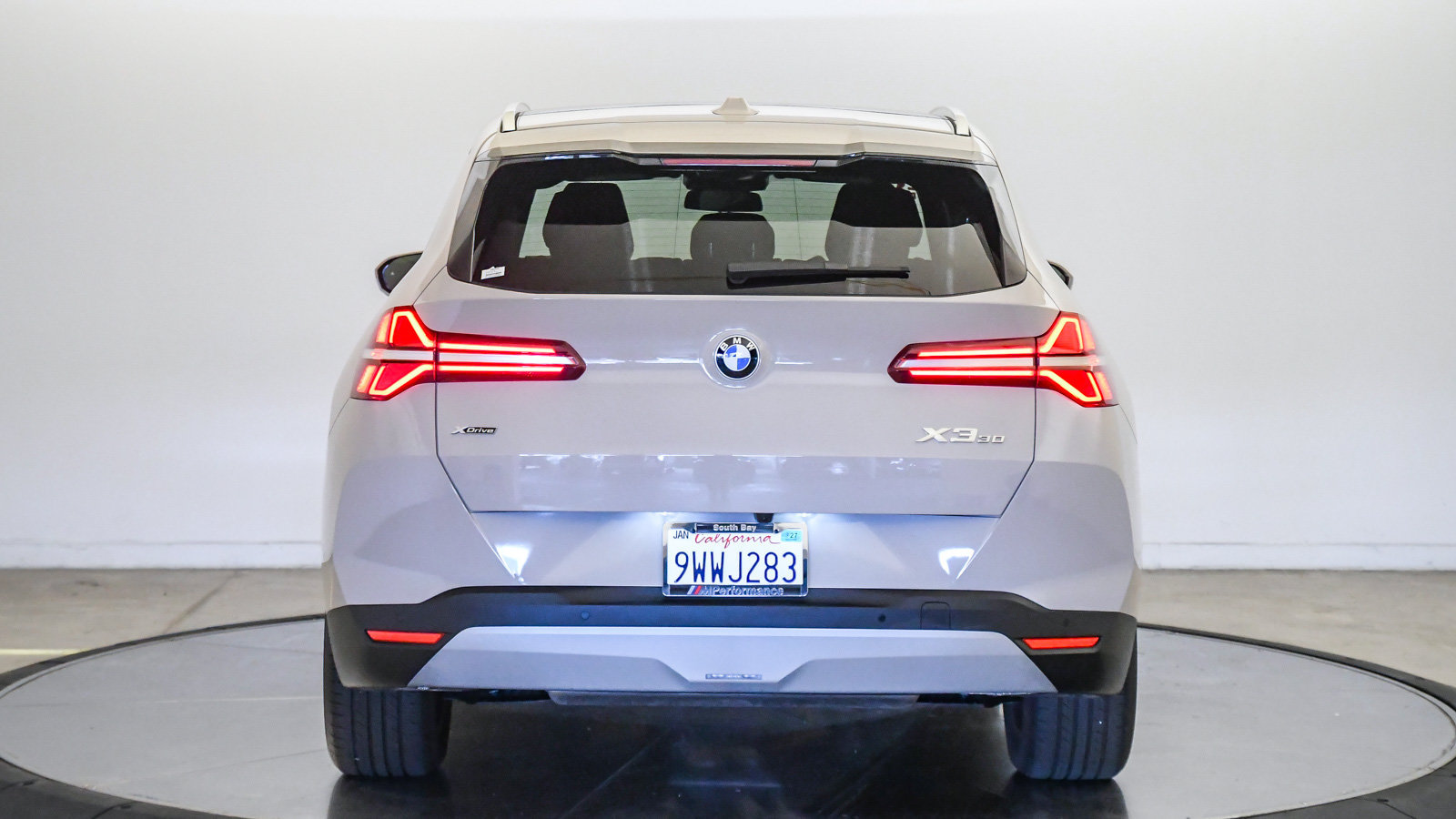 Used 2026 BMW X3 xDrive30i w/ Convenience Package AWD/4WD image 3