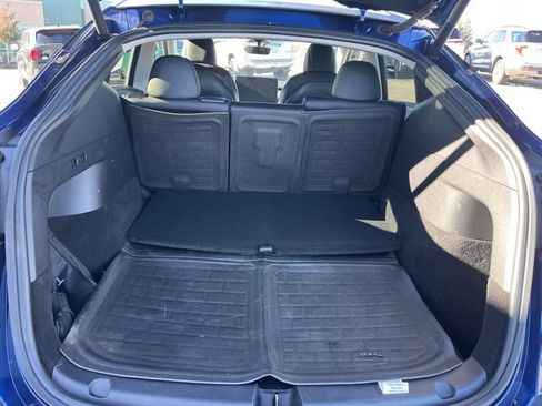 Used 2022 Tesla Model Y Performance image 32