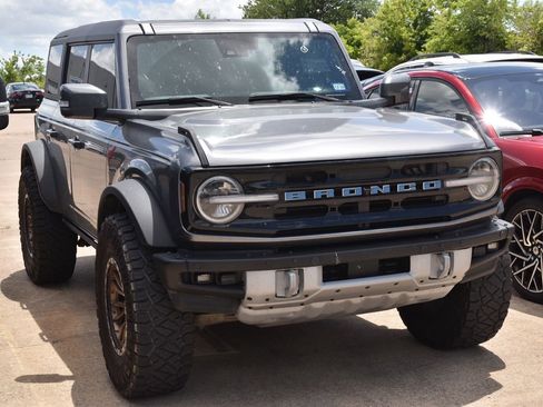 Certified 2023 Ford Bronco Outer Banks w/ Sasquatch Package AWD/4WD image 4