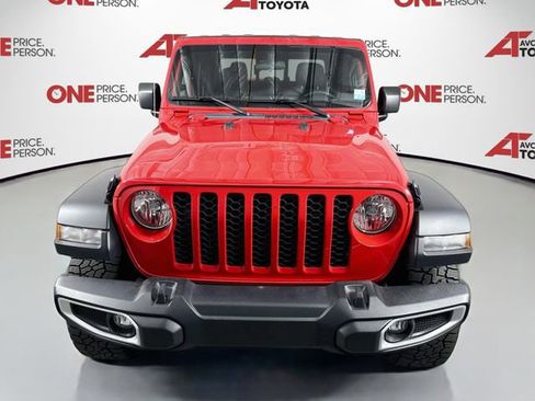 Used 2023 Jeep Gladiator Sport AWD/4WD image 2