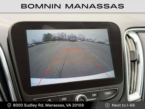 Used 2017 Chevrolet Malibu Premier image 14