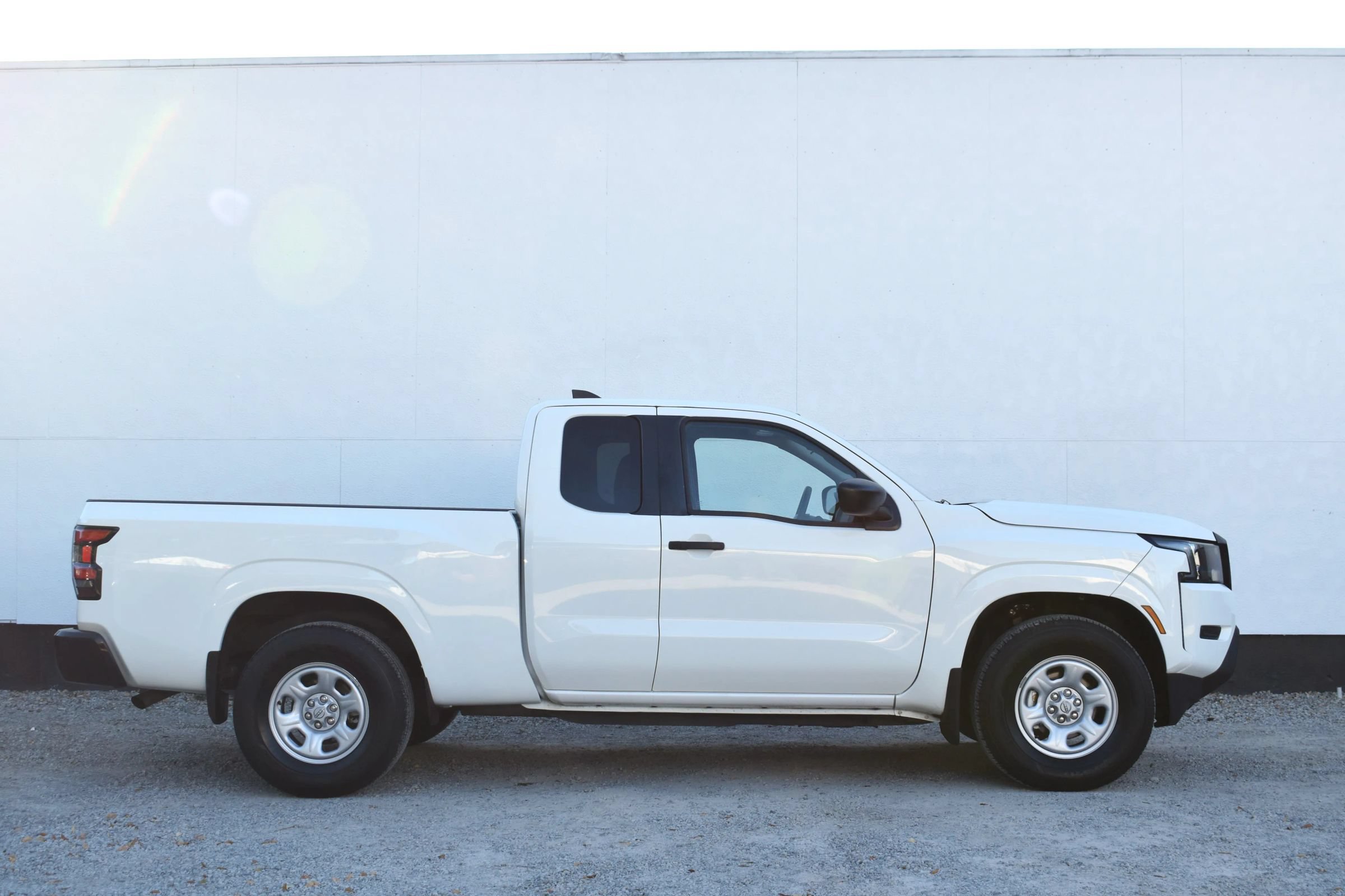 Used 2024 Nissan Frontier S w/ Technology Package RWD image 6