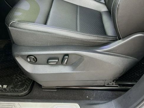 Used 2023 Volkswagen Atlas SE w/ Panoramic Sunroof Package AWD/4WD image 19