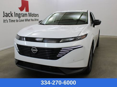 New 2025 Nissan Murano SL image 1