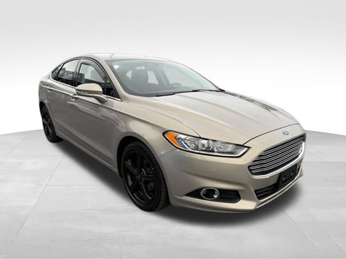 Used 2016 Ford Fusion SE AWD/4WD image 7