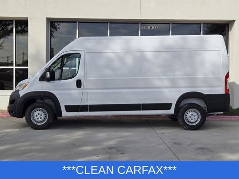 Used 2025 RAM ProMaster 2500 w/ Convenience Group image 4