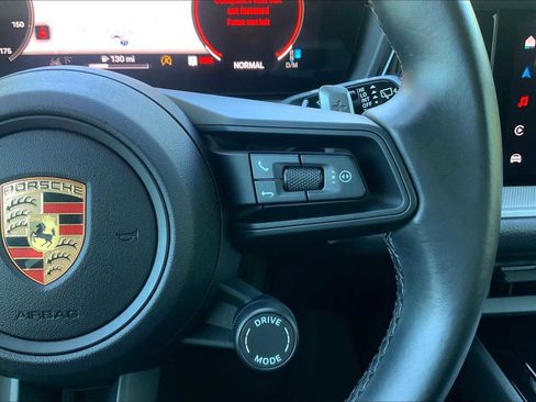 Used 2024 Porsche Cayenne image 80