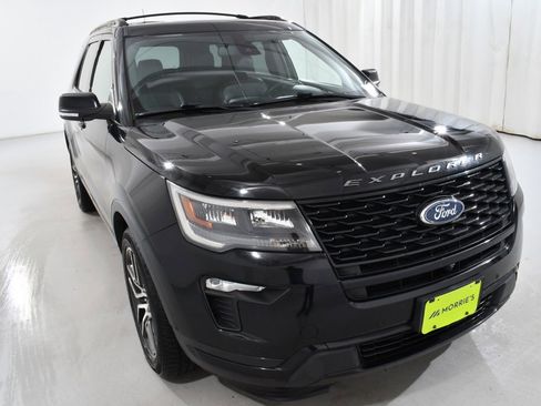 Used 2018 Ford Explorer Sport w/ Equipment Group 401A image 4