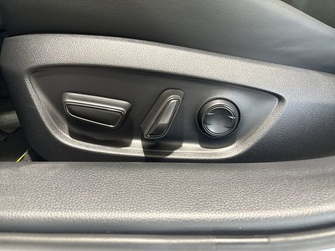 New 2026 Toyota Prius Plug-In Hybrid image 12