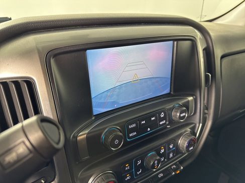 Used 2018 Chevrolet Silverado 1500 LT w/ All Star Edition image 17