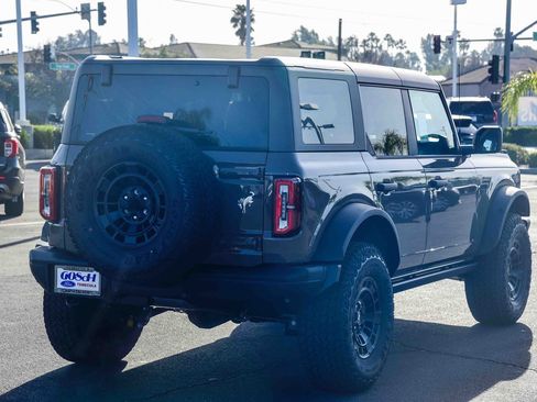 New 2026 Ford Bronco Badlands image 4