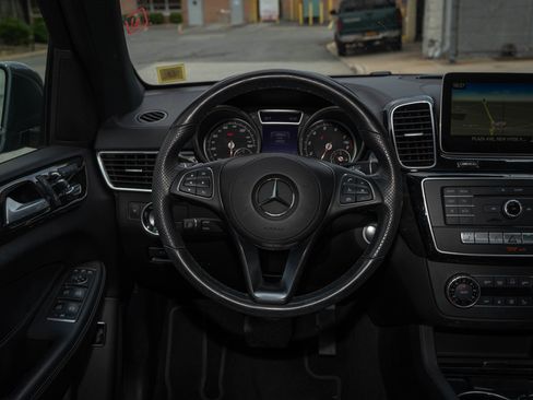Used 2018 Mercedes-Benz GLS 450 4MATIC image 17