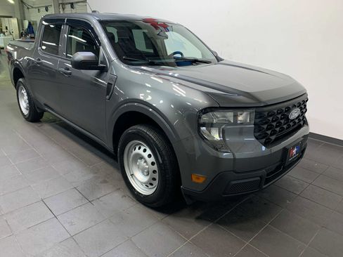 Used 2025 Ford Maverick XL w/ Equipment Group 101A image 2