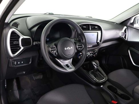 Used 2023 Kia Soul LX FWD image 24