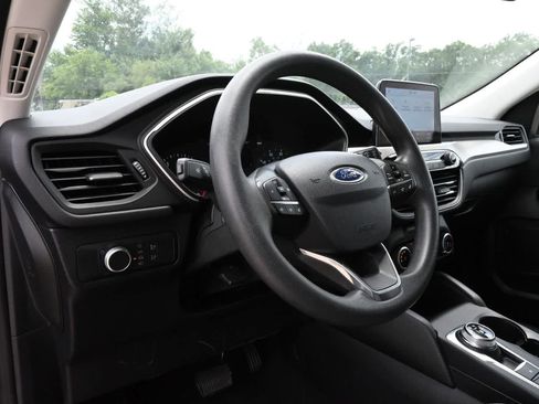 Used 2022 Ford Escape SE FWD image 15