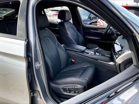 Used 2018 BMW X6 xDrive50i image 7