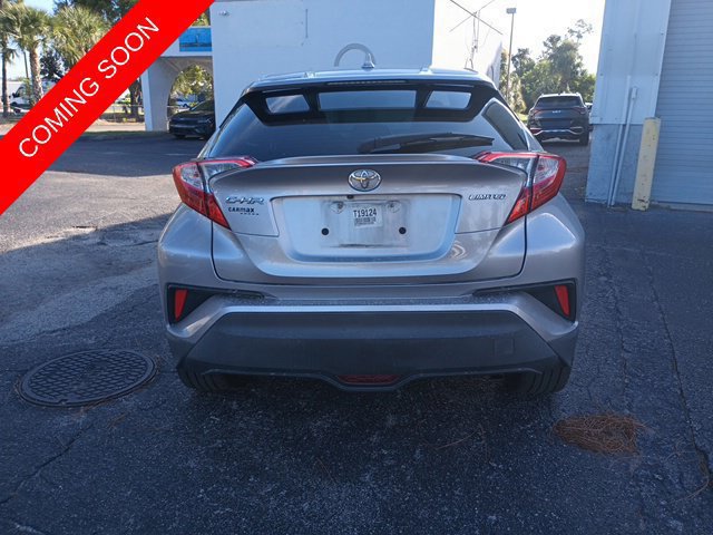 Used 2019 Toyota C-HR Limited FWD image 4