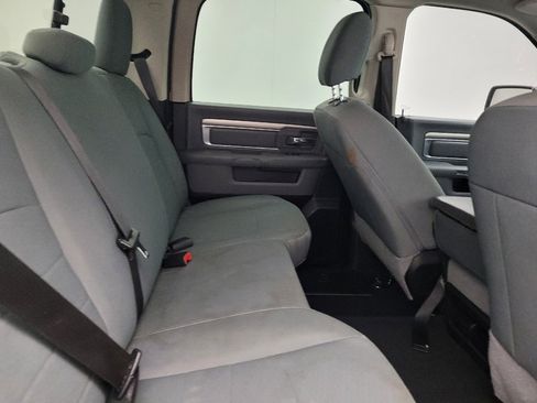 Used 2019 RAM 1500 Classic SLT image 19