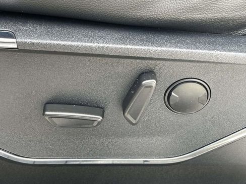 Used 2023 Ford F150 Lariat w/ Max Trailer Tow Package image 24