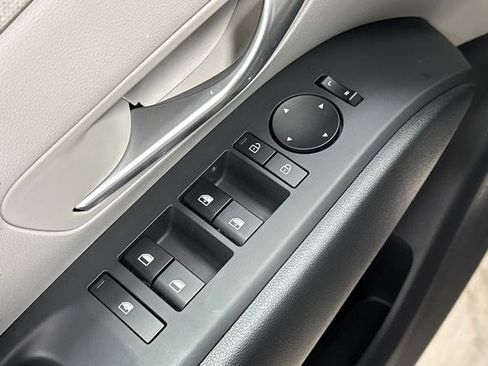 Used 2025 Hyundai Tucson SEL image 30