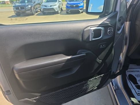 Used 2020 Jeep Wrangler Unlimited Sport AWD/4WD image 10