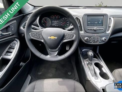 Used 2016 Chevrolet Malibu Hybrid FWD image 5