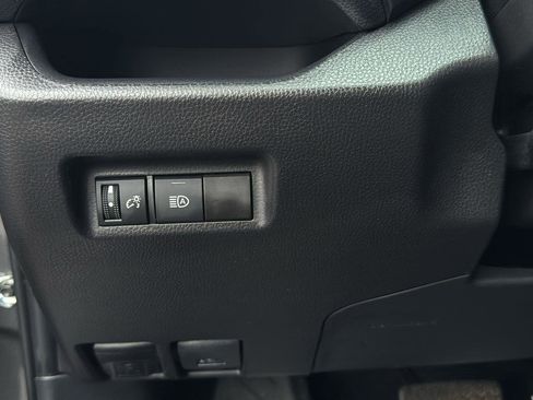 Used 2025 Toyota RAV4 XLE image 12