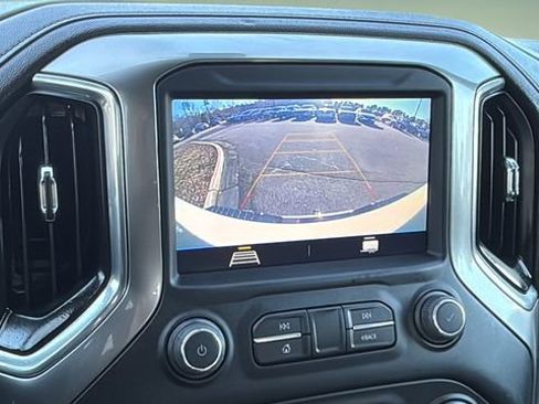 Used 2022 Chevrolet Silverado 2500 LT image 26