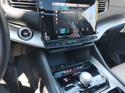 Used 2023 Jeep Wagoneer Series II image 15